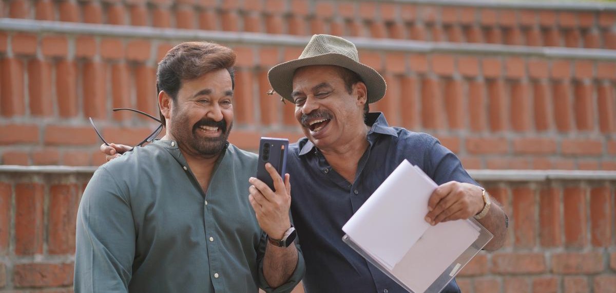 മോഹൻലാലിനെ അഭിനയിപ്പിച്ച് കൊതിതീർന്നിട്ടില്ല എന്ന് ഞാൻ പറയുന്നതിന് ഒരു കാരണമുണ്ട്.. : സത്യൻ അന്തിക്കാട്