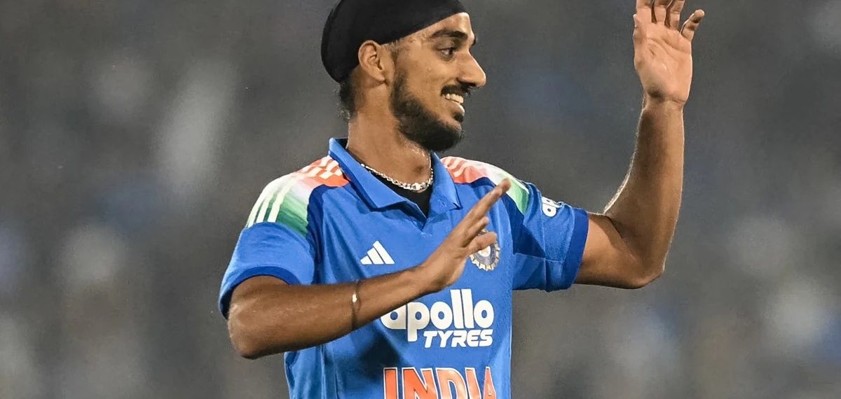 ഇങ്ങനെയൊക്കെ പറയാമോ!; ഗ്യാലറിയിൽ നിന്ന് ട്രോളിയ ആരാധകരോട് അസഭ്യ വർഷവുമായി അർഷ്ദീപ്