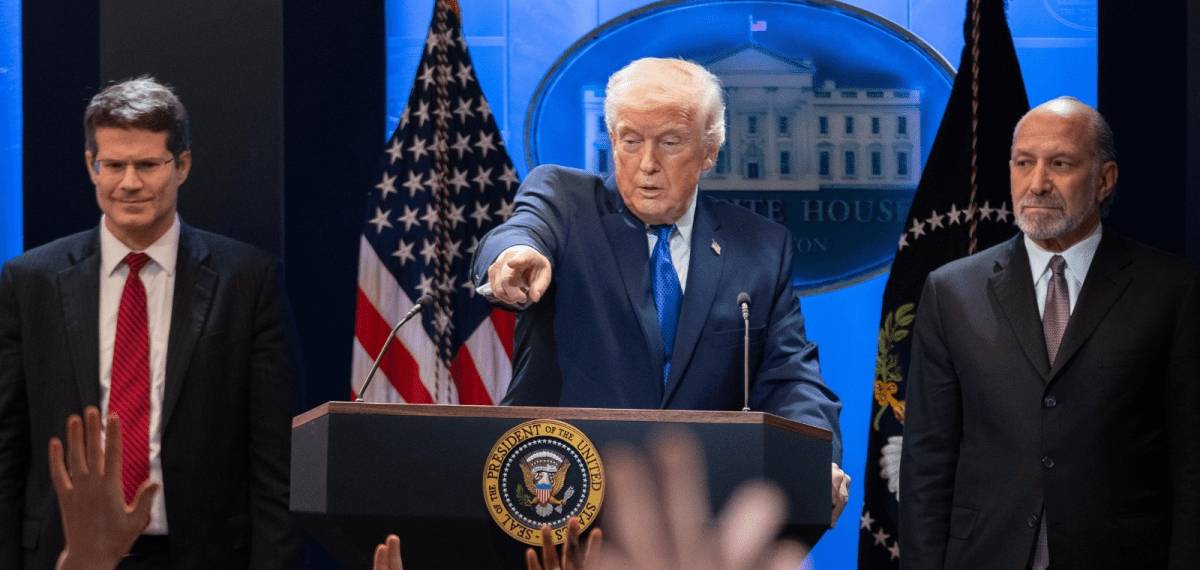 കോടതിയെ വെല്ലുവിളിച്ച് ട്രംപ്;വീണ്ടും തീരുവ പ്രഖ്യാപിച്ചു,ഇന്ത്യ- US വ്യാപാര കരാറിൽ മാറ്റമില്ലെന്ന് പ്രതികരണം