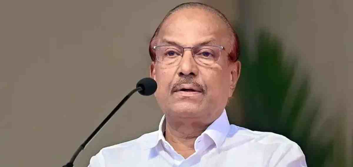 പി കെ കുഞ്ഞാലിക്കുട്ടിയുടെ ഡല്‍ഹി യാത്ര മാറ്റി; രാഹുല്‍ ഗാന്ധിയുമായി കേരളത്തില്‍ വെച്ച് കൂടിക്കാഴ്ച