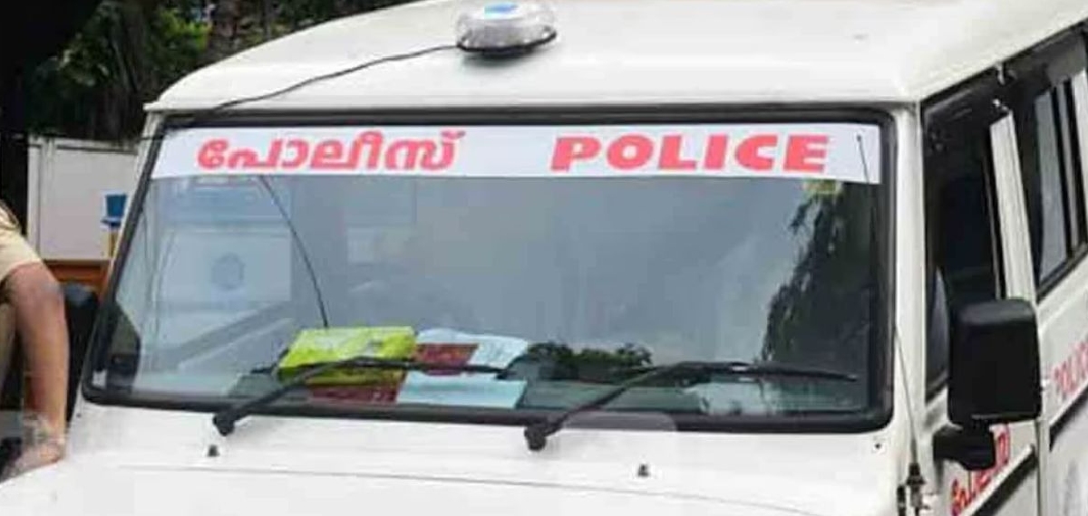 ബിജെപി കൊല്ലം ഈസ്റ്റ് ജില്ലാ പ്രസിഡന്റിന്റെ മകനെ വളഞ്ഞിട്ട് തല്ലി ആര്എസ്എസ് പ്രവര്ത്തകര്; കേസെടുത്ത് പൊലീസ്