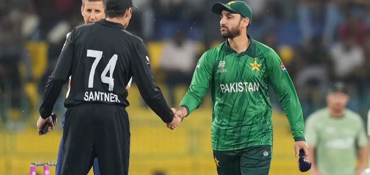 പോയിന്റ് പങ്കിട്ടത് തിരിച്ചടി; സെമിയിലെത്താൻ പാകിസ്താനും കിവികൾക്കും ഇനിയുള്ള മത്സരം നിർണായകം