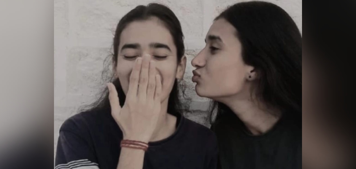 വിവാഹദിവസം സഹോദരങ്ങളായ വധുമാർ മരിച്ച നിലയിൽ; സംസ്‌കാരം തടഞ്ഞ് പൊലീസ്