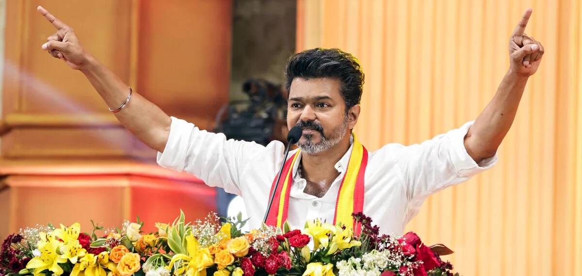 'വി'യില്‍ തുടങ്ങുന്ന മണ്ഡലത്തിൽ അല്ല, വിജയ്‌യുടെ കന്നിയങ്കം പെരമ്പൂരില്‍; പ്രമേയം പാസാക്കി ടിവികെ