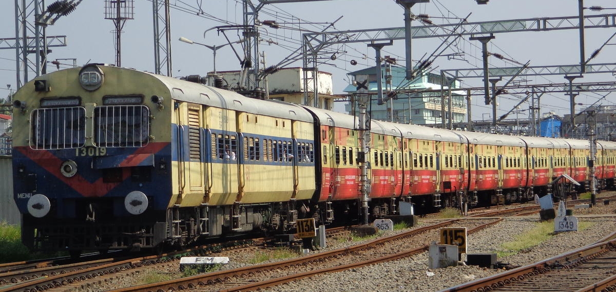 ഇനി മുതൽ എട്ടല്ല, പന്ത്രണ്ട് കോച്ചുകള്; തിങ്ങി നിറഞ്ഞ മെമു യാത്രകൾക്ക് ഇന്ന് മുതൽ ആശ്വാസം