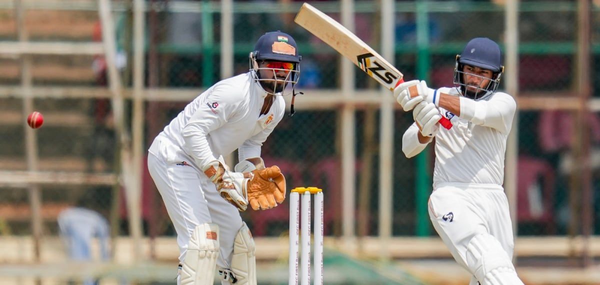 രഞ്ജി ട്രോഫി ഫൈനൽ; ആദ്യദിനം കർണാടകയെ വിറപ്പിച്ച് ജമ്മു, ശുഭം പുന്ദീറിന് സെഞ്ച്വറി