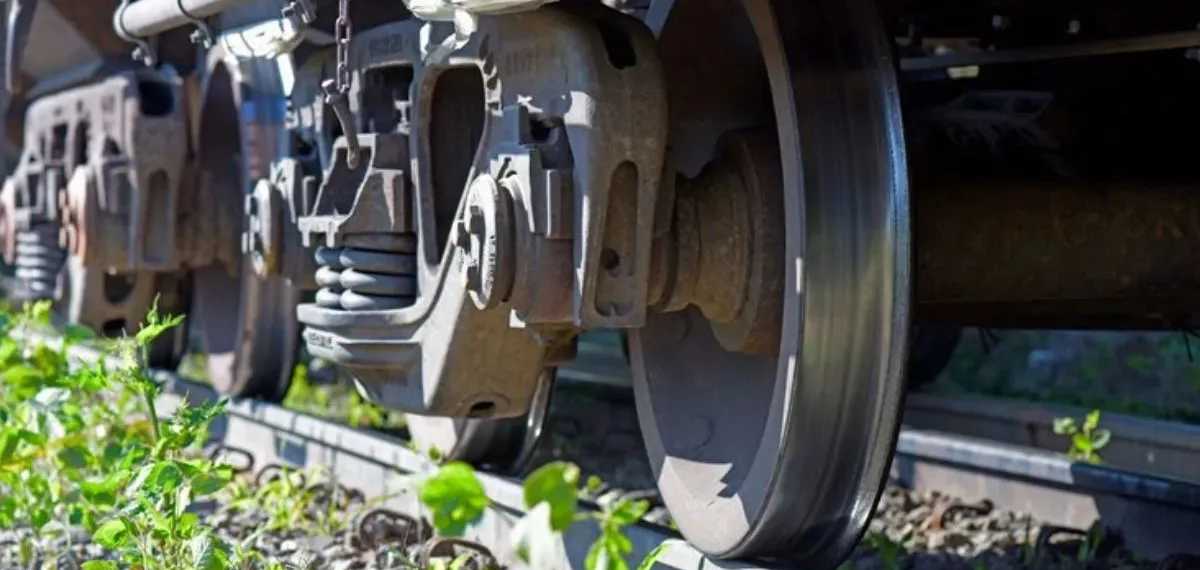 train wheel weight
