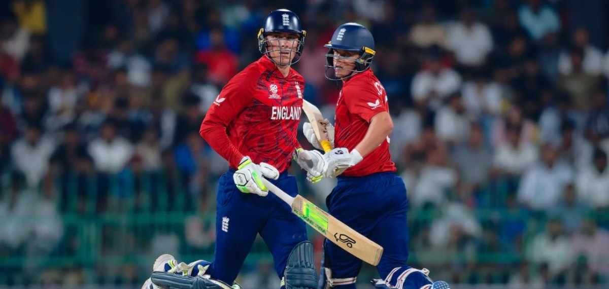 അവസാന നിമിഷം ജയം കൈവിട്ട് കിവികൾ; മൂന്നിലും മൂന്നും ജയിച്ച് ഇംഗ്ലണ്ട് സെമിയിൽ