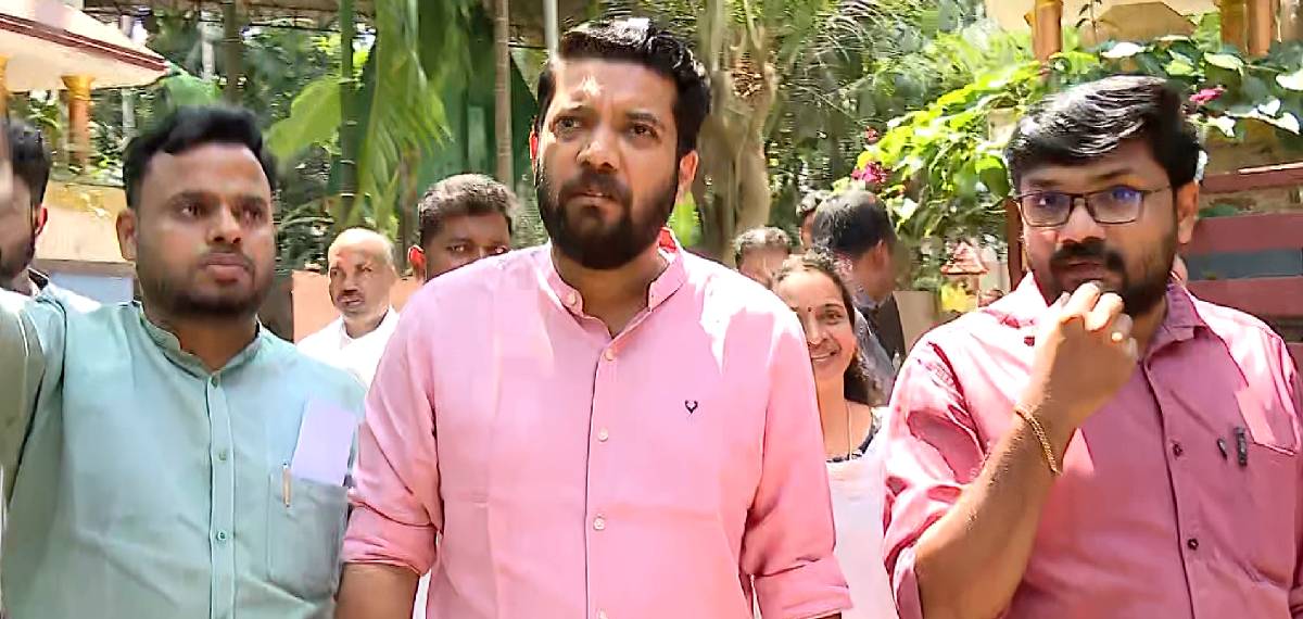 'ഗൺമാൻ കഴുത്ത് പിടിച്ച് തിരിച്ചെങ്കിൽ അത് തീർക്കേണ്ടത് കെഎസ്‌യു പ്രവർത്തകരുടെ വീട്ടിൽ അല്ല'; ഷാഫി പറമ്പിൽ