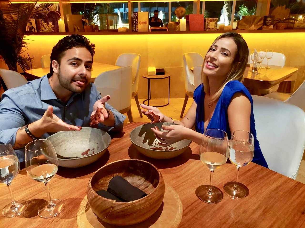 chocotherapy in hands