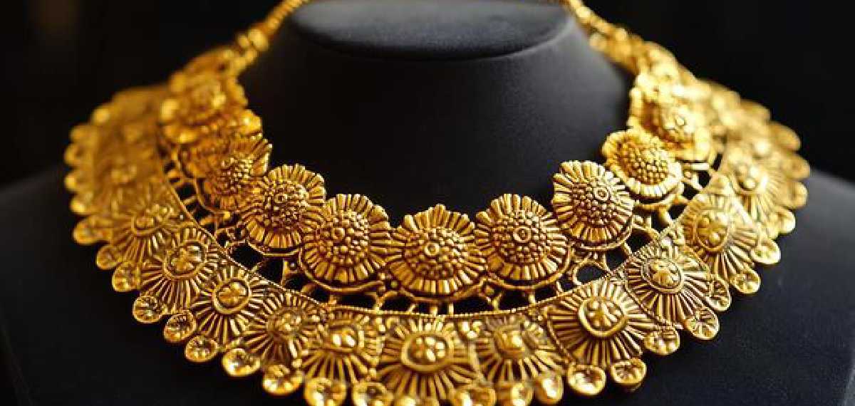  Gold prices have dropped in Kerala today 4 th march