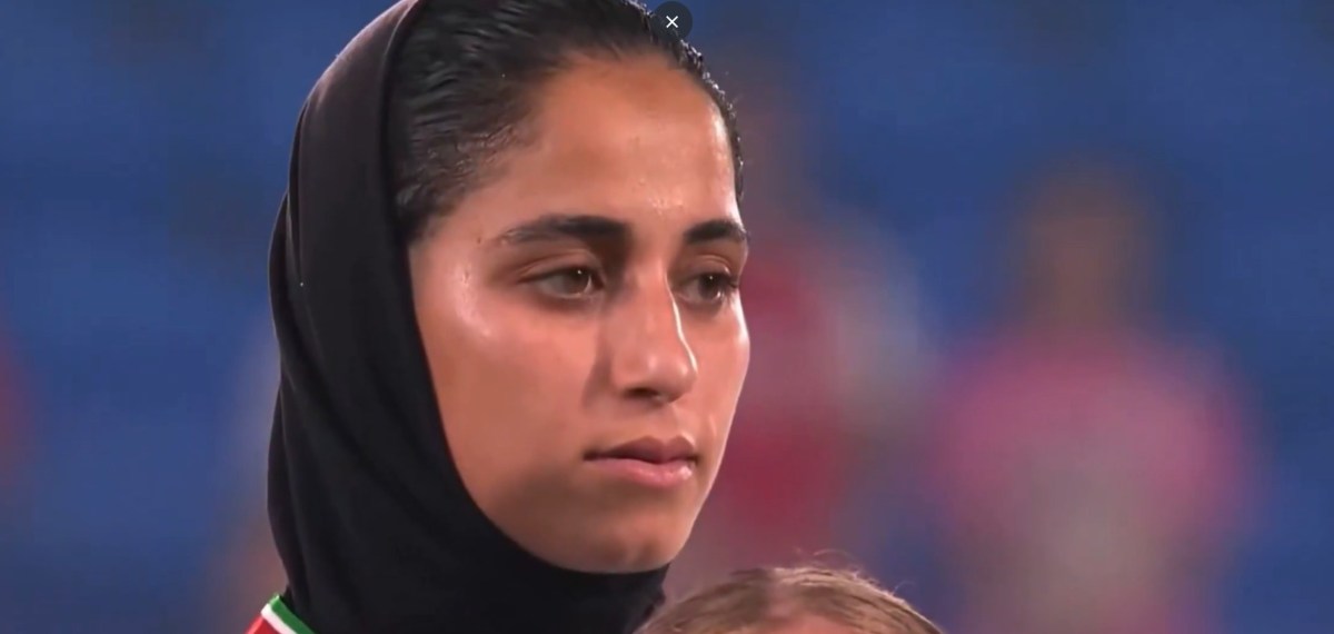 രാജ്യത്ത് യുദ്ധം; ഏഷ്യൻ കപ്പില്‍ ദേശീയ ഗാനം ആലപിക്കാതെ ഇറാൻ വനിതാ ഫുട്ബോൾ ടീമിന്‍റെ പ്രതിഷേധം