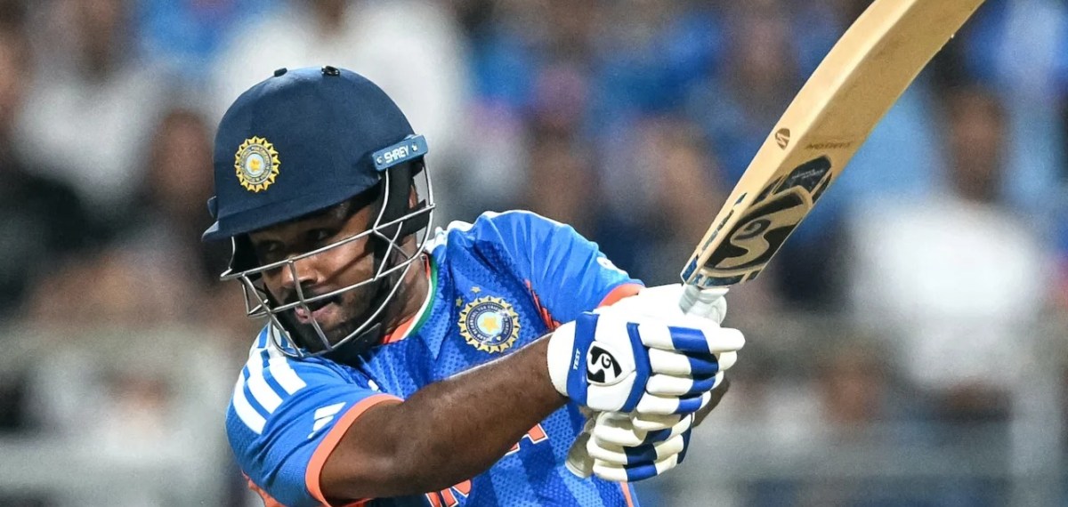 വാംഖഡെയിലും ഉദിച്ചുയർന്ന് സഞ്ജു; ഇംഗ്ലണ്ടിനെതിരെ സെമിയിൽ  അതിവേഗ ഫിഫ്റ്റി