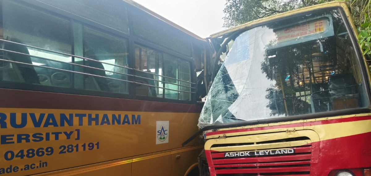 പീരുമേട്ടില്‍ കെഎസ്ആർടിസി ബസും കോളേജ് ബസും കൂട്ടിയിടിച്ച് അപകടം