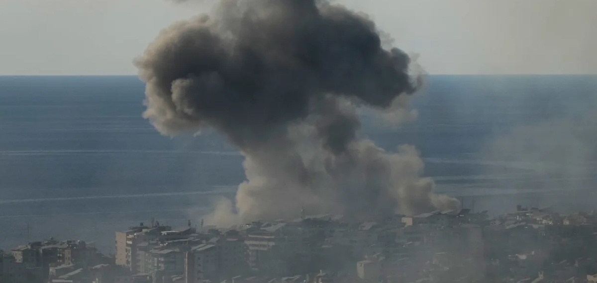 അയൽ രാജ്യങ്ങളെ ആക്രമിക്കില്ലെന്ന് പ്രഖ്യാപനം മാത്രം; ​ഗൾഫിൽ വീണ്ടും ആക്രമണം തുടർന്ന് ഇറാൻ