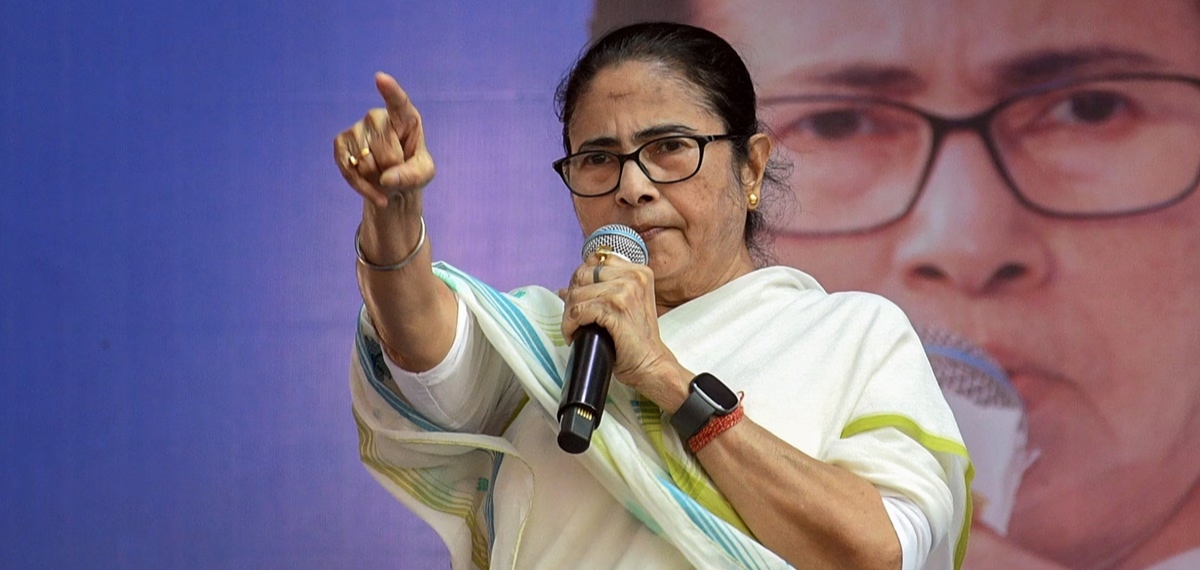 ബംഗാളിൽ വമ്പൻ പ്രഖ്യാപനവുമായി മമത;പത്താംക്ലാസ് യോഗ്യതയുള്ള തൊഴിൽരഹിതരായ യുവാക്കൾക്ക് പ്രതിമാസം 1,500 രൂപ നൽകും