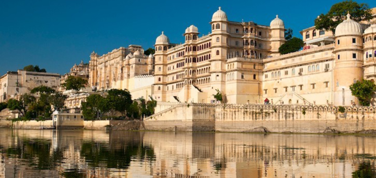 women traveller in Udaipur