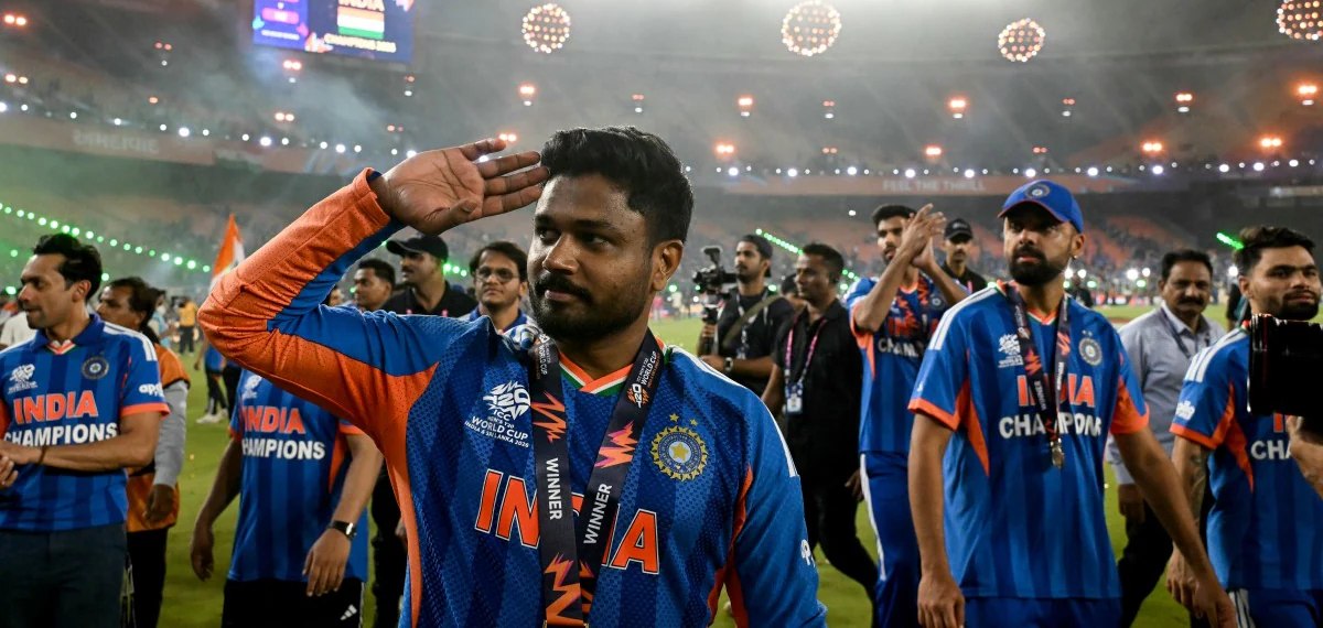 സഞ്ജുവിനൊപ്പം ഓപ്പൺ ചെയ്യാൻ പാക് താരം; ലോകകപ്പ് ടീമിനെ പ്രഖ്യാപിച്ച് ഐസിസി, സൂര്യകുമാറിന് ഇടമില്ല