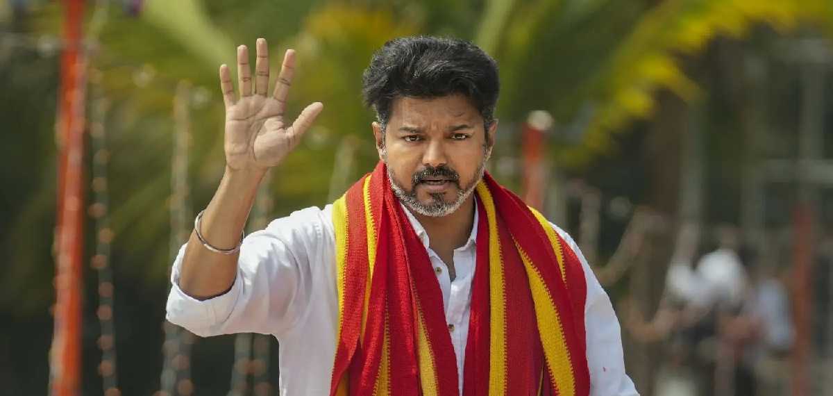 കരൂർ കേസ്: ചോദ്യം ചെയ്യലിന് സിബിഐക്ക് മുന്നിൽ ഹാജരാകാൻ 15 ദിവസം സാവകാശം ചോദിച്ച് വിജയ്