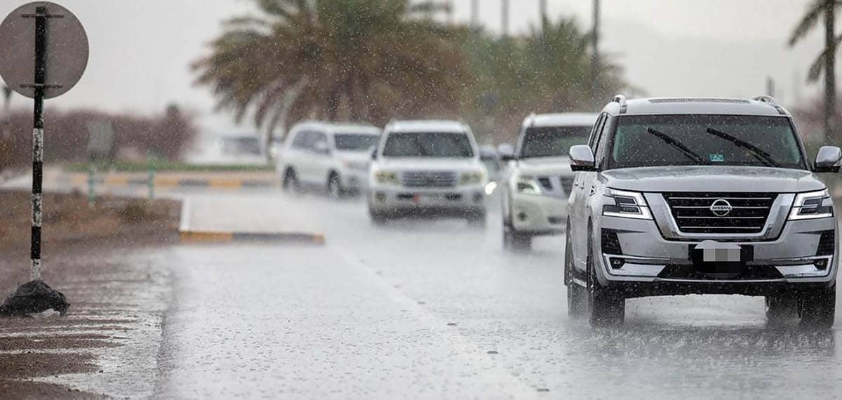 യുഎഇയിൽ വ്യാഴാഴ്ച വരെ മഴയ്ക്ക് സാധ്യത; മുന്നറിയിപ്പുമായി കാലാവസ്ഥാ കേന്ദ്രം