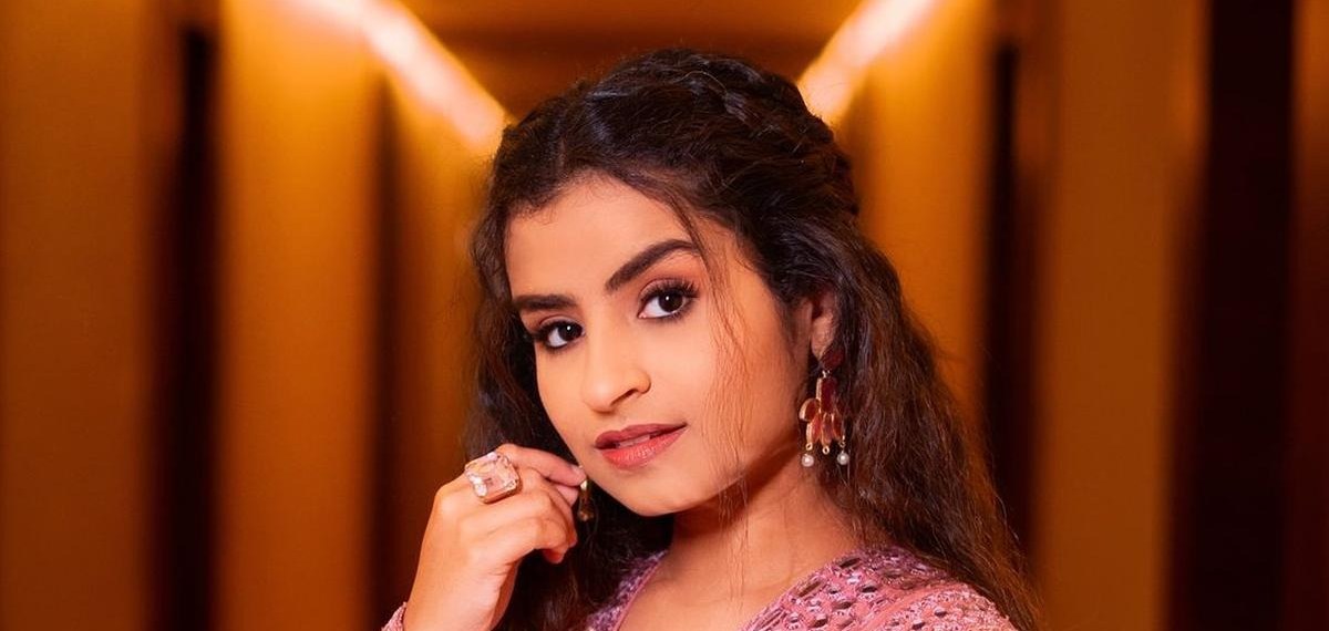 25-ാം വയസിൽ വിവാഹം നടന്നില്ല, ആ പണം കൊണ്ട് കാർ വാങ്ങി; ഫ്യൂച്ചർ പ്ലാൻ ചെയ്ത് ശിവാംഗി