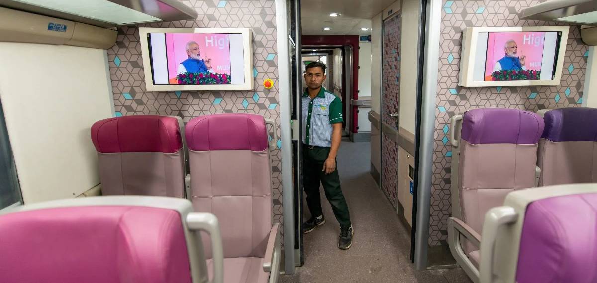 vandhe bharath inside