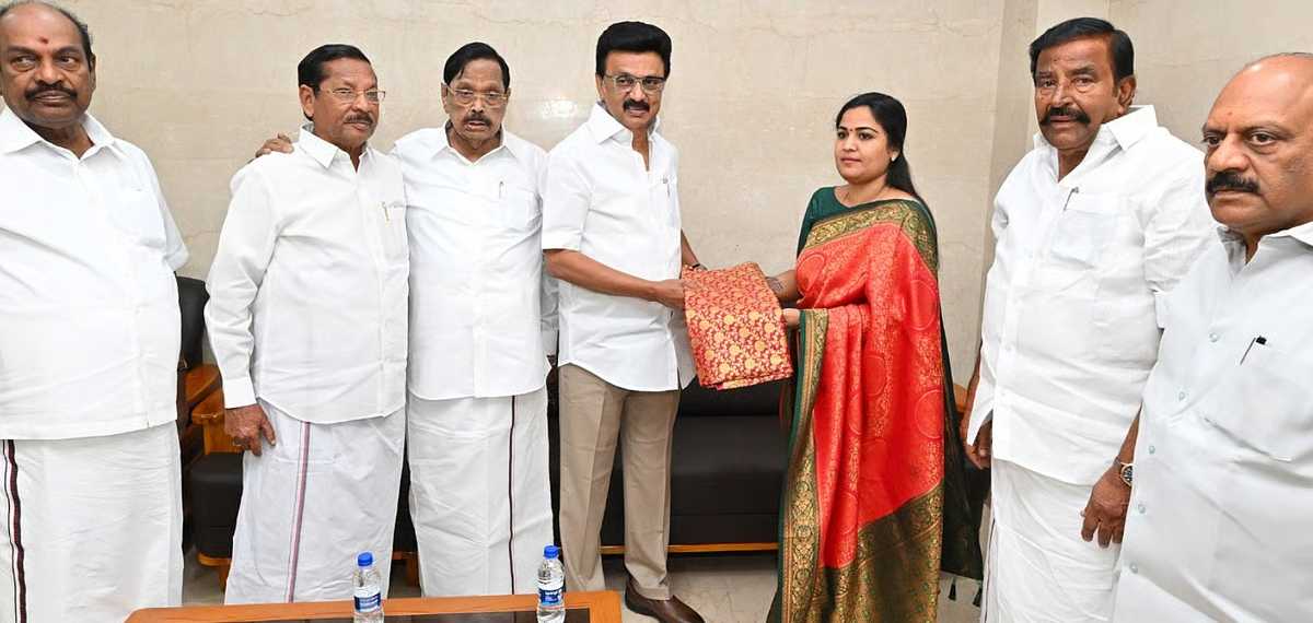  Ranjana Nachiyar joined DMK