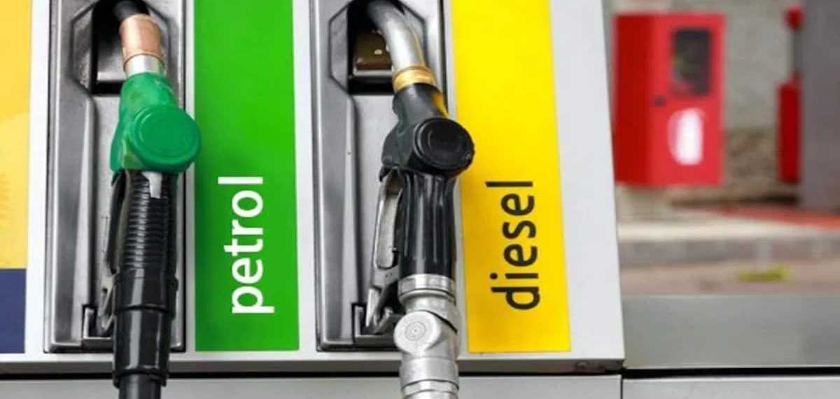 ഇന്ധന നികുതി കുറച്ച്  കേന്ദ്ര സർക്കാർ; പെട്രോളിനും ഡീസലിനും ലിറ്ററിന് 10 രൂപ കുറച്ചു