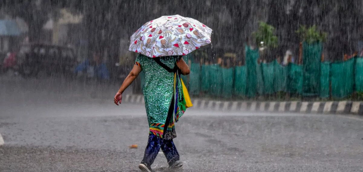 സംസ്ഥാനത്ത് അടുത്ത അഞ്ച് ദിവസം വേനൽ മഴയ്ക്ക് സാധ്യത; താപനില മുന്നറിയിപ്പിൽ മാറ്റില്ല:  കേന്ദ്രകാലാവസ്ഥ വകുപ്പ്