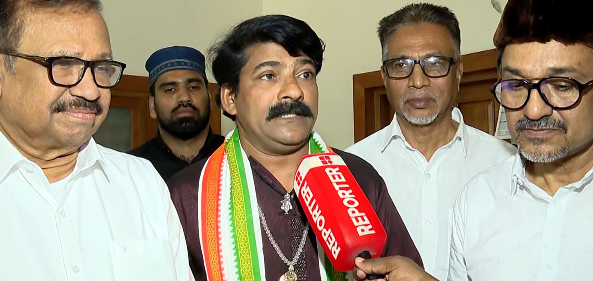 'സംഘപരിവാറിന് കലയും സാഹിത്യവും മനസിലാകില്ല'; ഞെരളത്ത് ഹരിഗോവിന്ദൻ മുസ്ലിം ലീഗിൽ