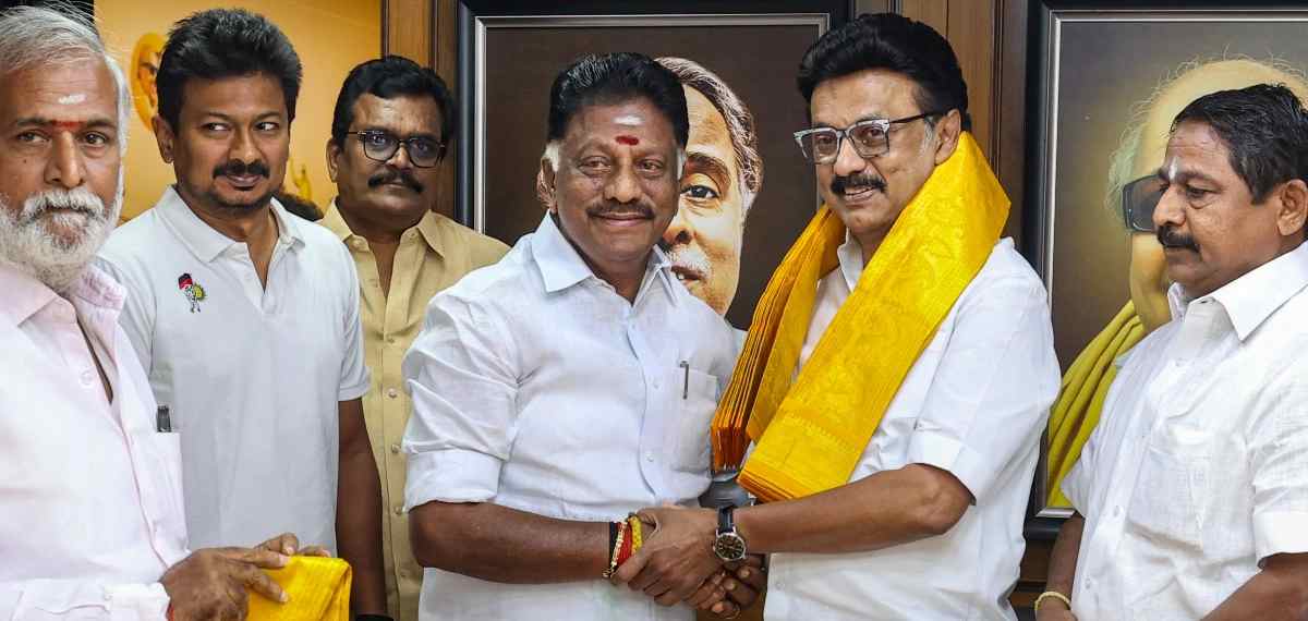 ആദ്യഘട്ട സ്ഥാനാർത്ഥി പട്ടിക പുറത്തുവിട്ട് ഡിഎംകെ, സ്റ്റാലിന്‍ കൊളത്തൂരില്‍, പനീർസെൽവം ബോഡിനായ്ക്കന്നൂരിൽ