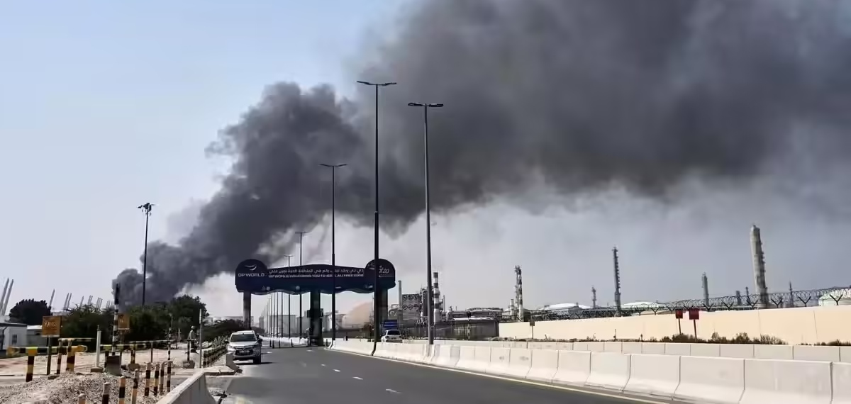 ഗൾഫ് രാജ്യങ്ങളിൽ ആക്രമണം തുടർന്ന് ഇറാൻ; ട്രംപിന്റെ വെടിനിർത്തൽ പ്രഖ്യാപനവും പാഴായി