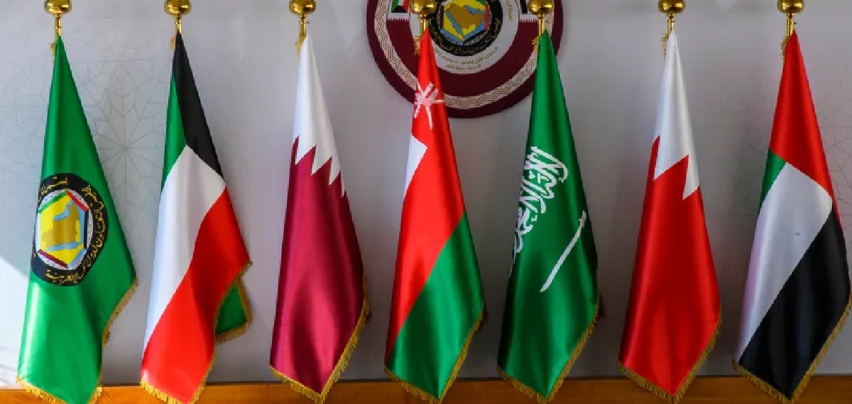 ജിസിസി രാജ്യങ്ങൾക്കെതിരെ ആക്രമണം ശക്തമാക്കി ഇറാൻ; അബുദാബിയിൽ അഞ്ച് ഇന്ത്യക്കാർക്ക് പരിക്ക്