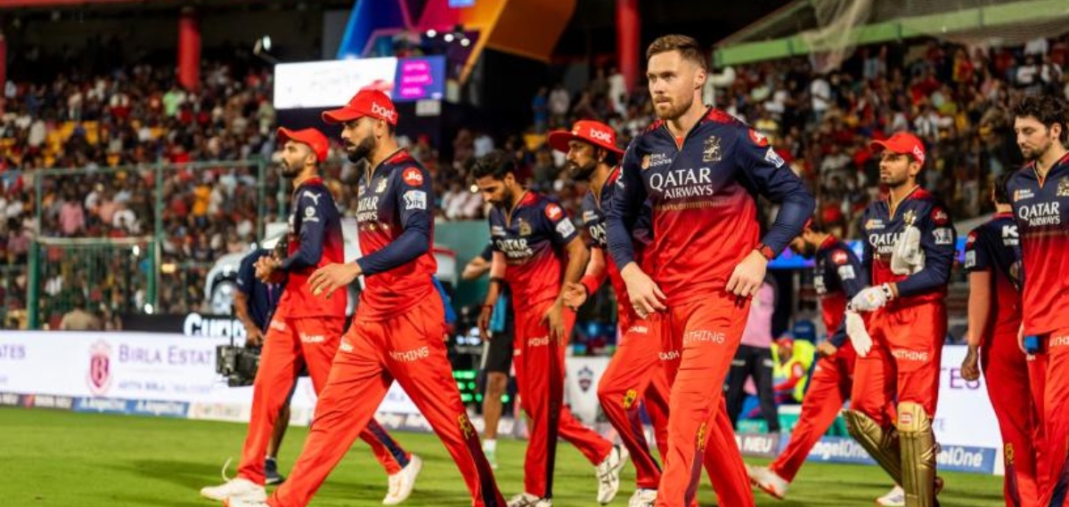 ആ 11 ആരാധകര്‍ക്ക് ആദരം; ആദ്യപോരാട്ടത്തിന് RCB ഗ്രൗണ്ടിലിറങ്ങുക കറുത്ത ആംബാൻഡ് ധരിച്ച്