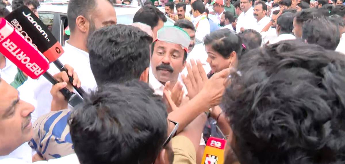 കെ സി വേണുഗോപാലിന്റെ പ്രതികരണം തേടിയതിന് കൈരളി ടിവിയുടെ മാധ്യമപ്രവര്‍ത്തകന് നേരെ കയ്യേറ്റ ശ്രമം