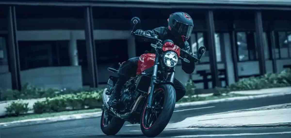 റോയല് എന്ഫീല്ഡ് ഗറില്ല 450യുടെ ബുക്കിങ് ആരംഭിച്ചു; വില 2.49 ലക്ഷം മുതല്, വിശദ വിവരങ്ങളറിയാം