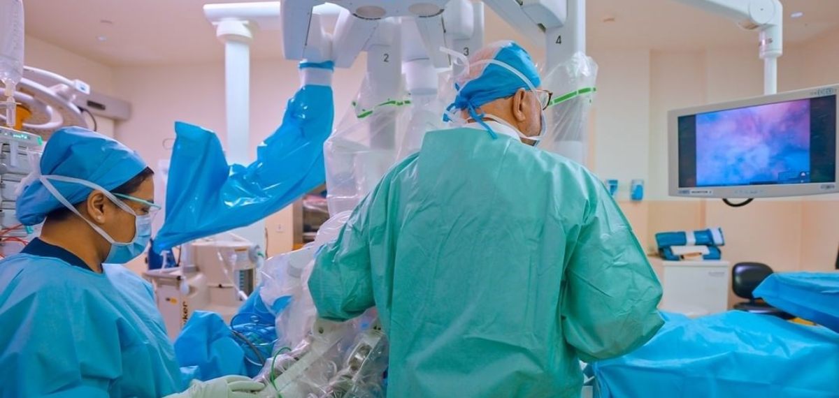 ആരോഗ്യ മേഖലയിൽ വലിയ മാറ്റങ്ങളുമായി യുഎഇ; കോളേജ് അധ്യാപകർക്ക് ആരോഗ്യ സ്ഥാപനങ്ങളിൽ പ്രാക്ടീസ് ചെയ്യാം