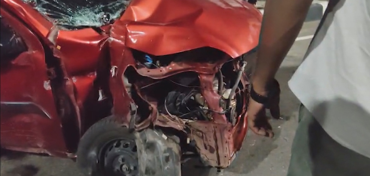 കൊട്ടിക്കലാശം കഴിഞ്ഞ് മടങ്ങിയ യുഡിഎഫ് പ്രവർത്തകരുടെ കാർ ഇടിച്ച് കായിക താരങ്ങൾക്ക് പരിക്ക്; ഒരാളുടെ നില ഗുരുതരം