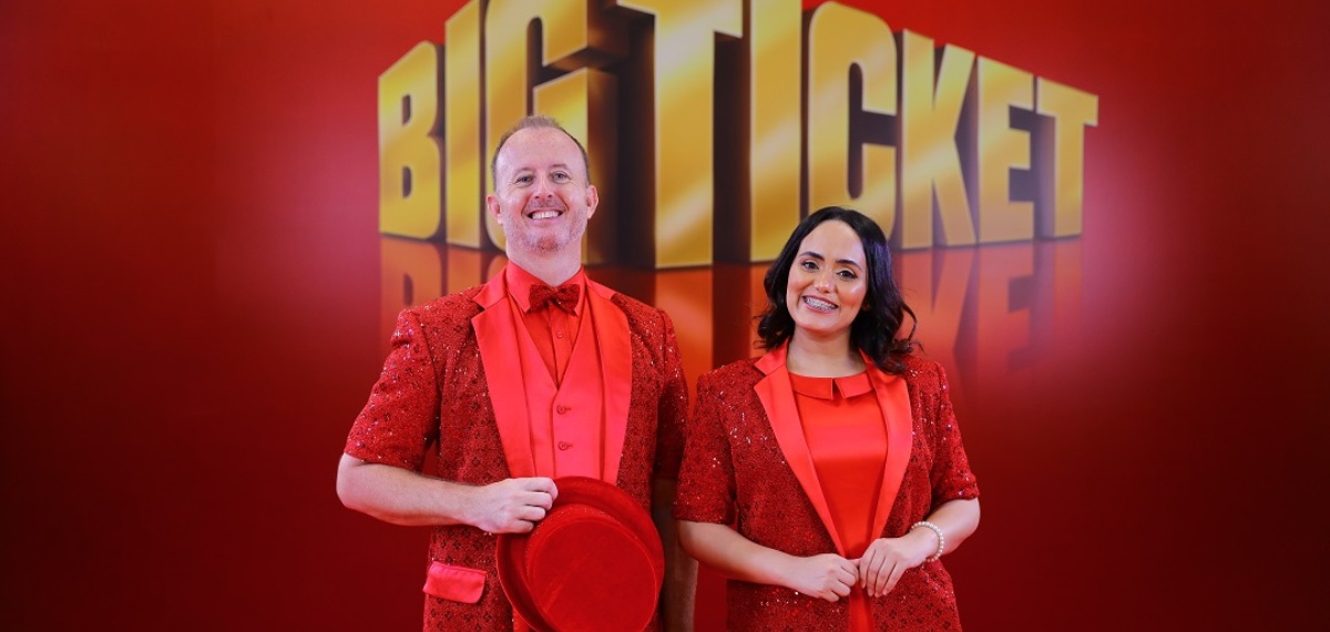 ബിഗ് ടിക്കറ്റ് വിജയികളായി ഇന്ത്യൻ പ്രവാസികൾ; ഒരു മലയാളിക്കും സ്വർണക്കട്ടി സമ്മാനം