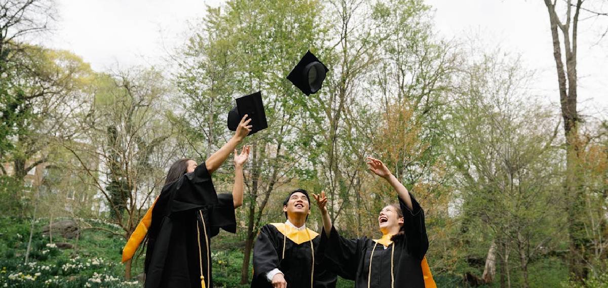 1 വർഷത്തിനുള്ളില്‍ 80 ലക്ഷം രൂപ! കടം വീട്ടി മാതൃകയായി ഇന്ത്യൻ യുവതി, എങ്ങനെയെന്ന് അറിയാം