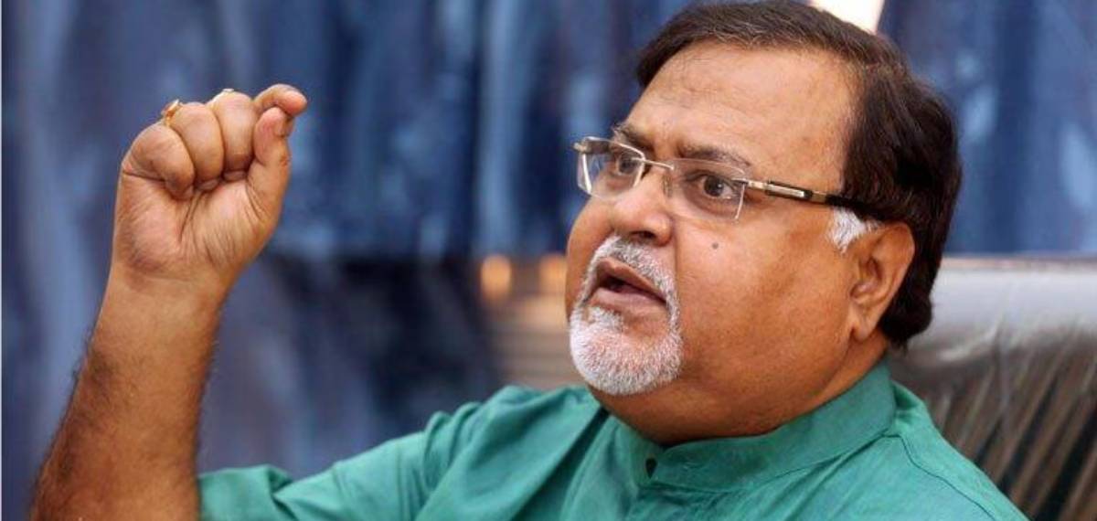 അധ്യാപക നിയമന അഴിമതി; തൃണമൂൽ കോൺഗ്രസ് നേതാവ് പാര്‍ത്ഥ ചാറ്റര്‍ജിയുടെ വസതിയില്‍ ഇ ഡി റെയ്ഡ്