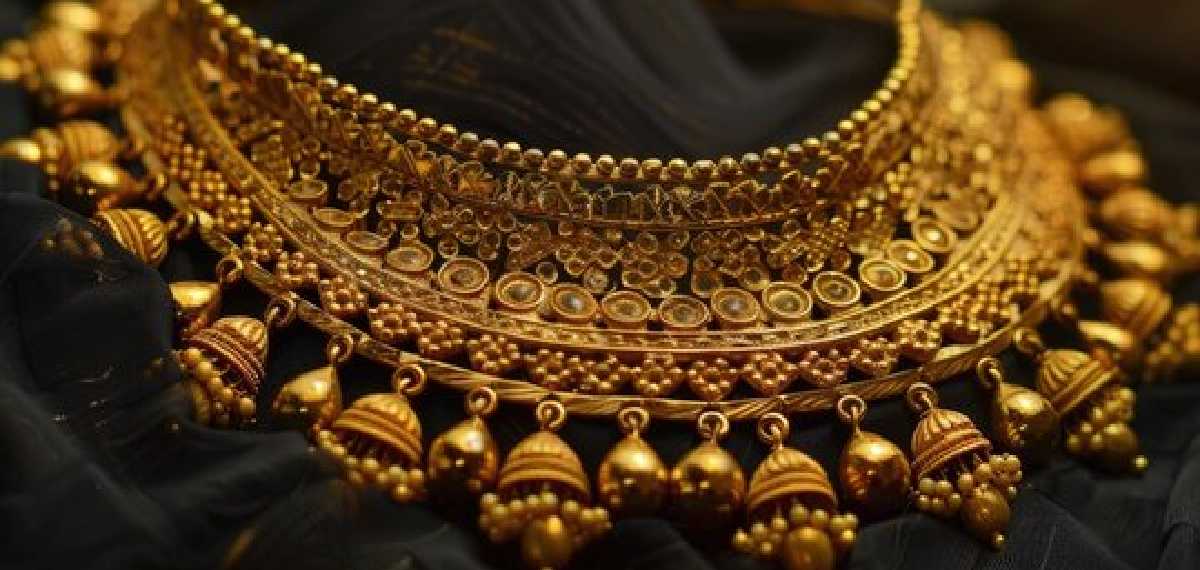 Gold prices fell in Kerala on April 13