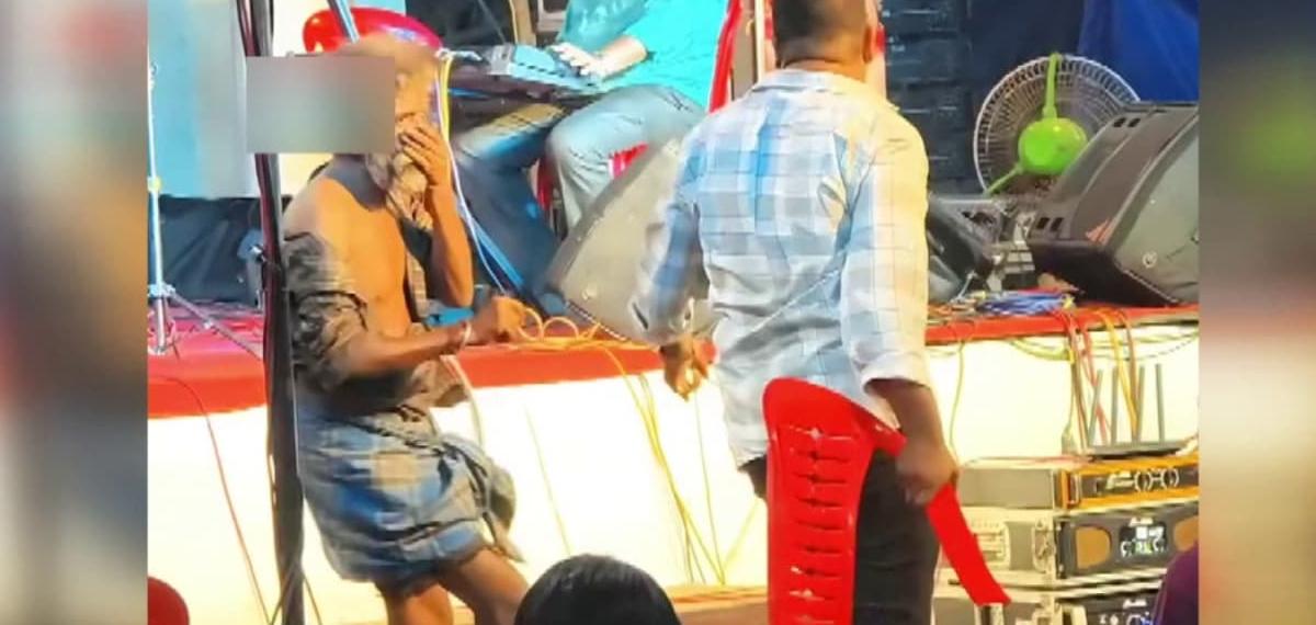 കൊല്ലത്ത് ​ഗാനമേളക്കിടെ നൃത്തം ചെയ്തയാളെ കസേര കൊണ്ട് അടിച്ചു: പരാതിയില്ലാത്തതിനാൽ കേസെടുക്കാതെ പൊലീസ്