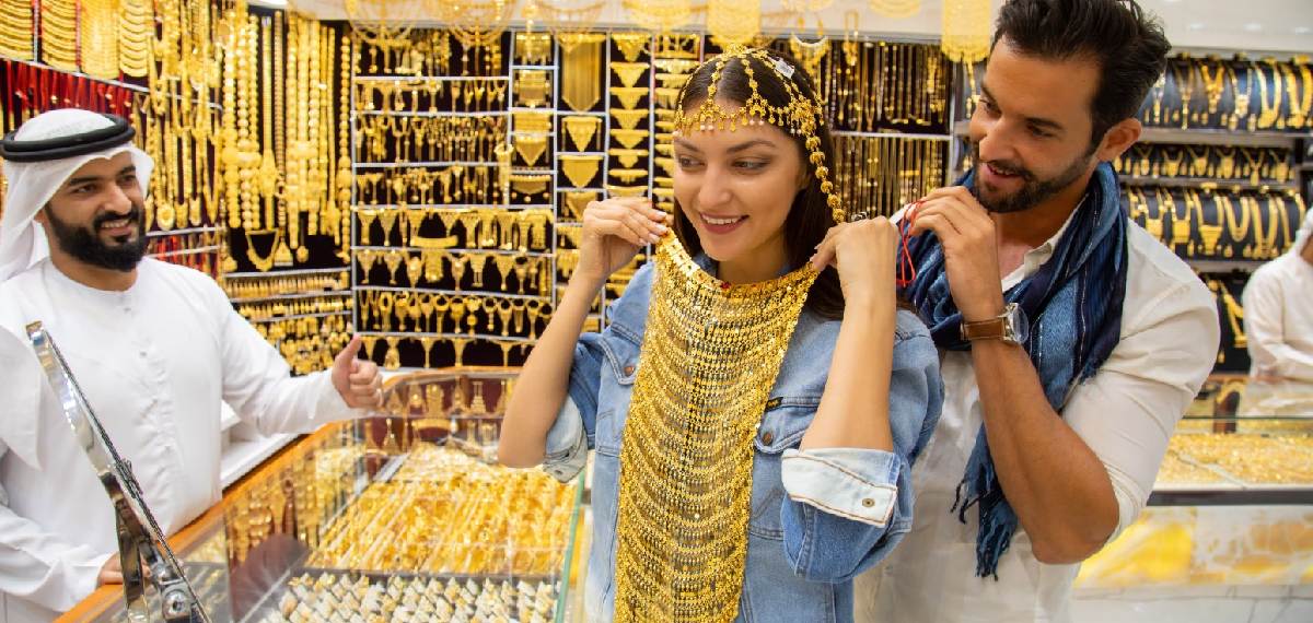 ദുബായില്‍ നിന്നും സ്വർണം വാങ്ങുന്നത് ലാഭം തന്നെ: പക്ഷെ ഈ 8 കാര്യങ്ങള്‍ ശ്രദ്ധിക്കണം