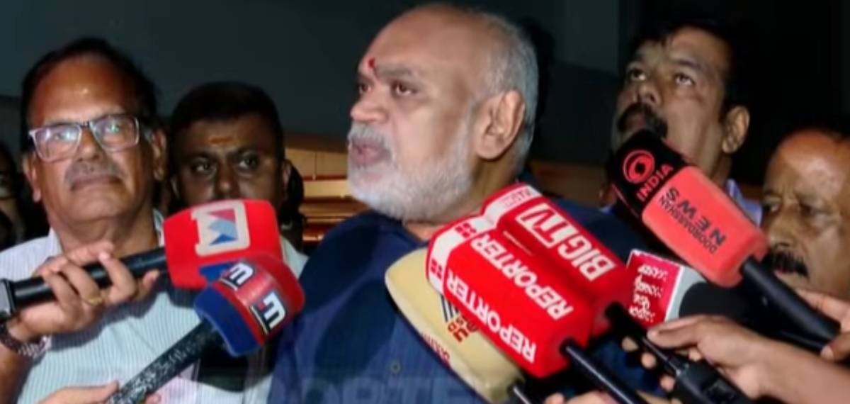 'വെടിക്കെട്ട് ഒഴികെ മറ്റ് ചടങ്ങുകൾ ആഘോഷപൂർവ്വം നടത്തണം, നിലപാട് സർക്കാരിനെ അറിയിക്കും'; പാറമേക്കാവ് ദേവസ്വം