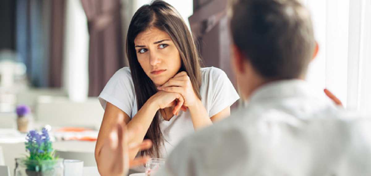 telling lies gesture