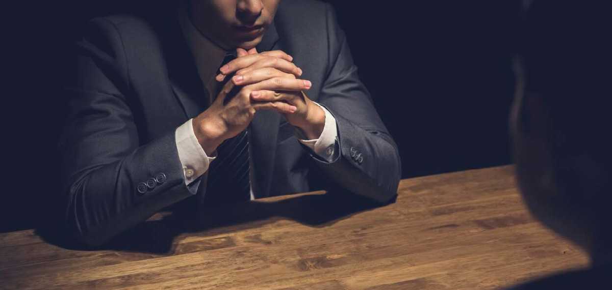 telling lies gesture