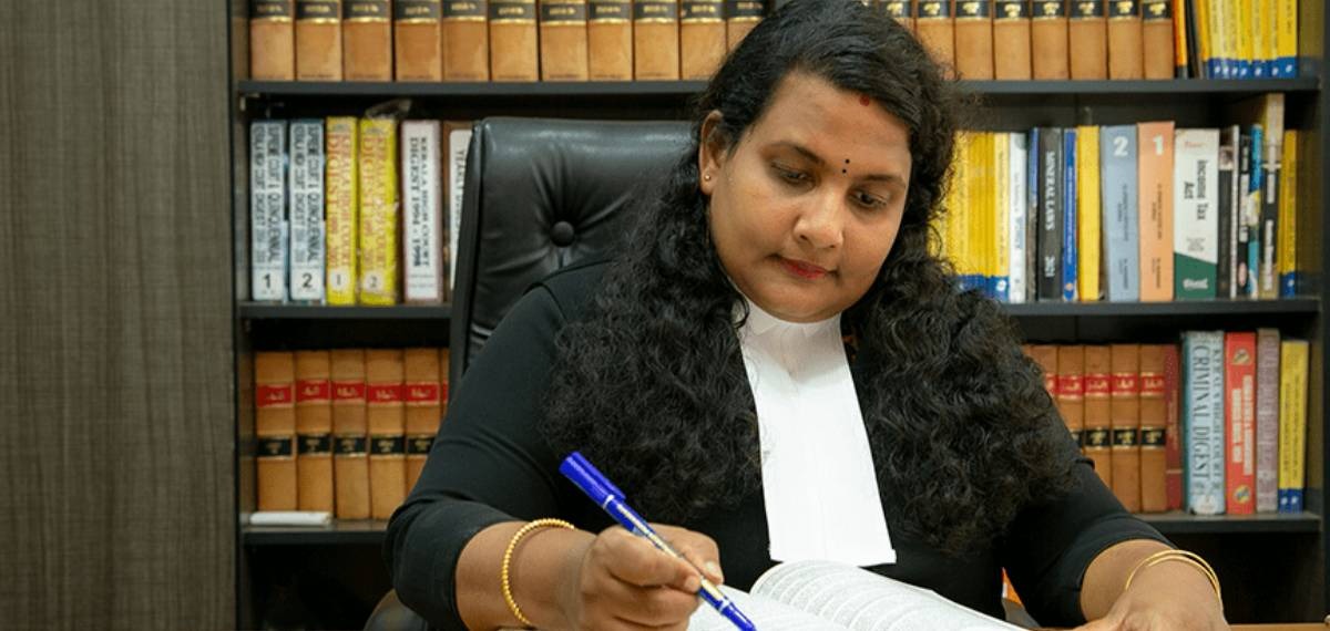 'ഏത് സിംഹം അലറിയാലും കഷ്ടപ്പെട്ടവനൊപ്പം';WhatsApp ഗ്രൂപ്പിൽ നേതാക്കൾക്ക് അധിക്ഷേപം,അഡ്മിനെതിരെ നടപടിയെടുക്കും