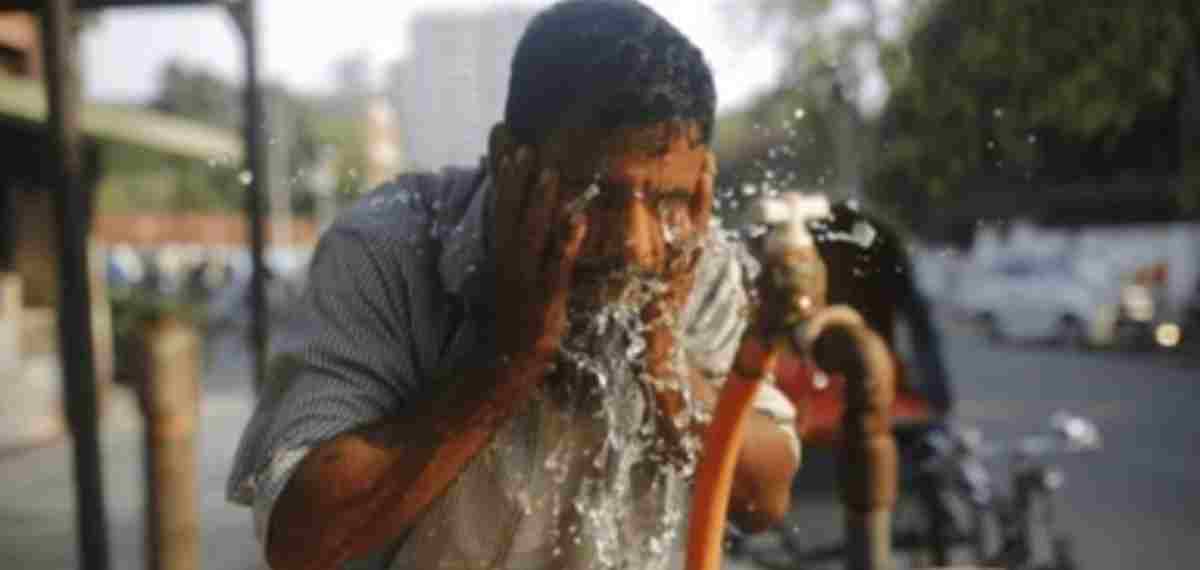 ചൂടില്‍ അതീവ ജാഗ്രത; അഞ്ച് ജില്ലകളില്‍ ഓറഞ്ച് അലേര്‍ട്ട്; കോന്നിയില്‍ ഉയര്‍ന്ന യുവി ഇന്‍ഡക്‌സ്