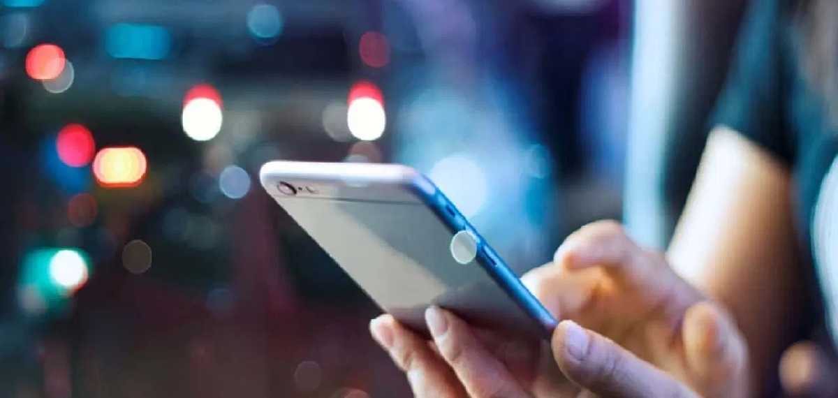 smartphone expiry date